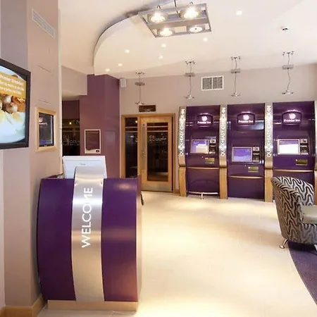 Hotel Premier - Waterloo St 3*